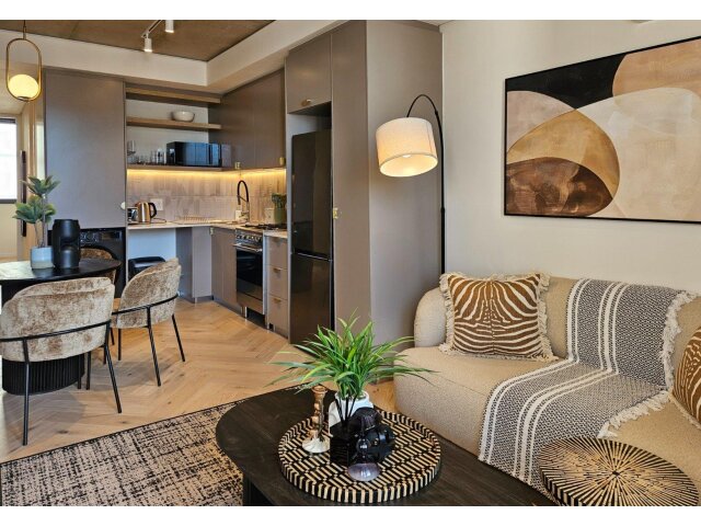 <!--[if BLOCK]><![endif]--> 146 on M Main Road, Sea Point, Cape Town <!--[if ENDBLOCK]><![endif]-->